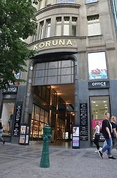 Merchants Crown And