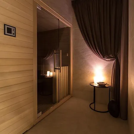 Hotell Merchants Crown And 5*