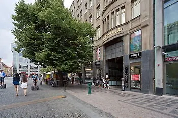 Merchants Crown And 5* Prag